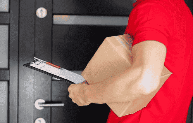 Що таке почтоматы від Приватбанку? Як відправляти посилку і вартість її доставки?