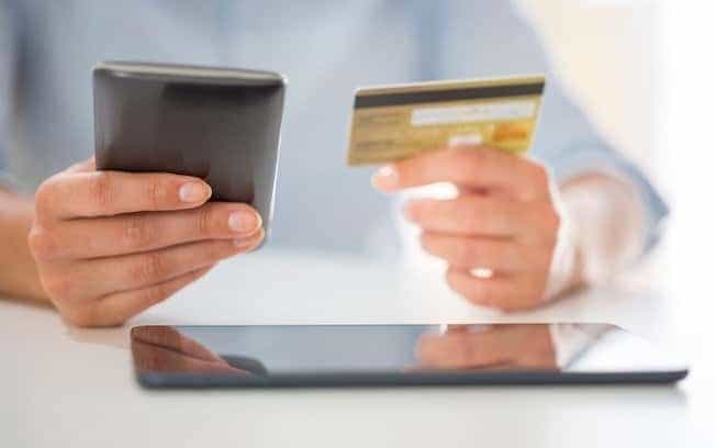 Комісія за поповнення картки Приватбанку через термінал. Комісія за поповнення картки Приватбанку через термінал.