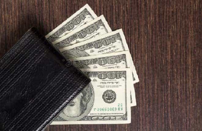 Способи замовлення долара чи іншої валюти в Приватбанку.